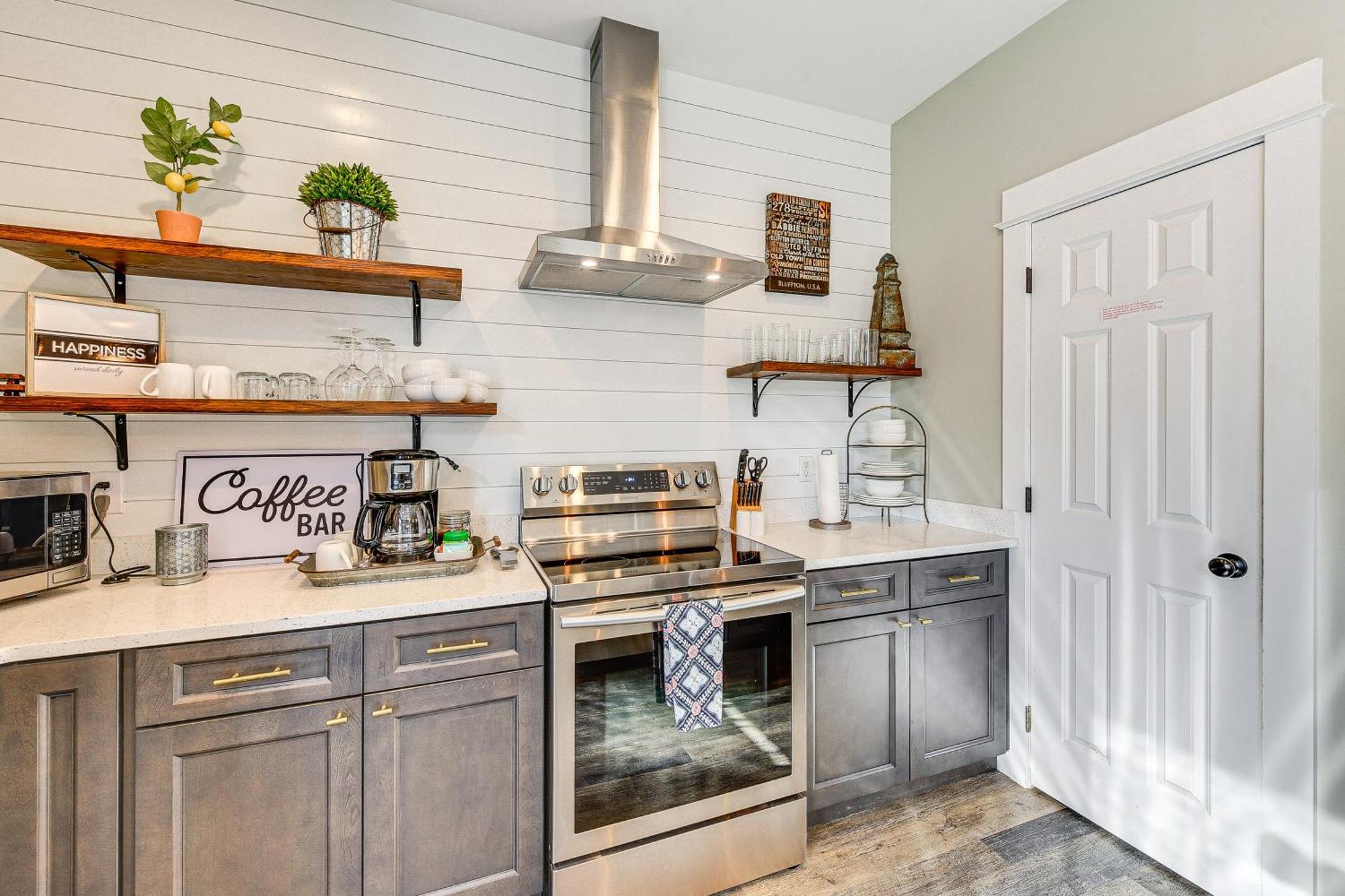 Cheerful Bluffton Townhome 1 Mi To Old Town! Dış mekan fotoğraf